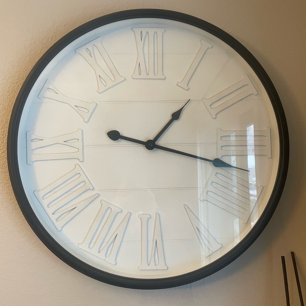 24” farmhouse clock